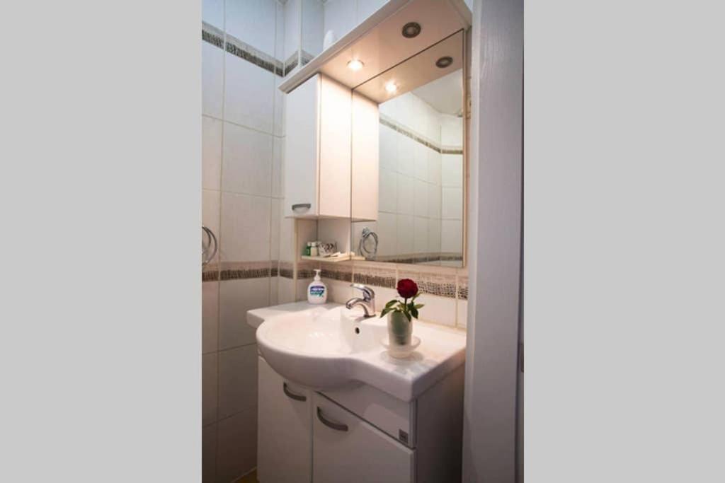 Private Room Near Istanbul Airport Arnavutkoy Exteriör bild